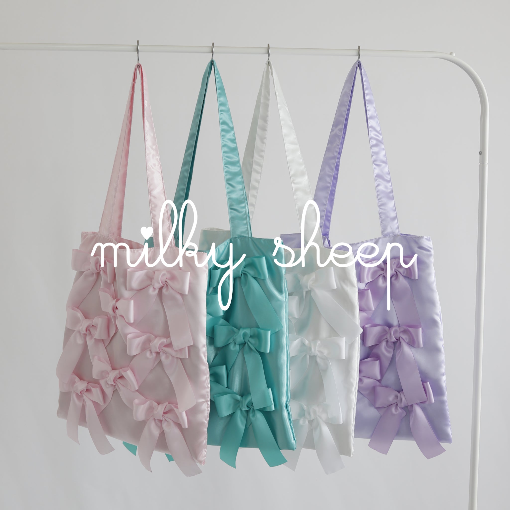 WHITE 　satin ribbon tote bag