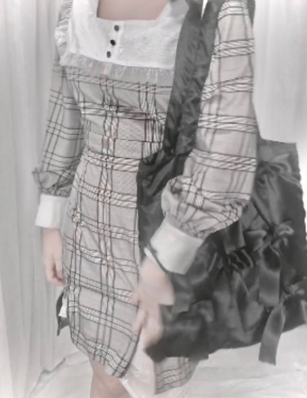 블랙 새틴 리본 토트백