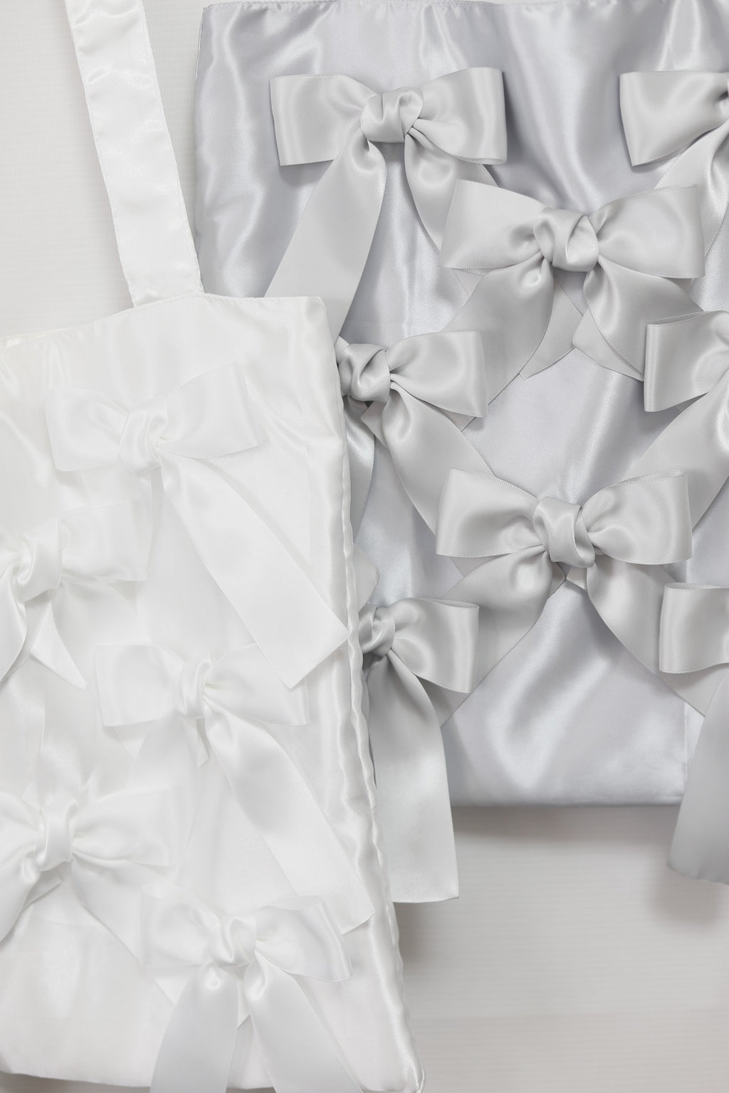 GRAY × MONOQLO FLOWER　 satin ribbon tote bag